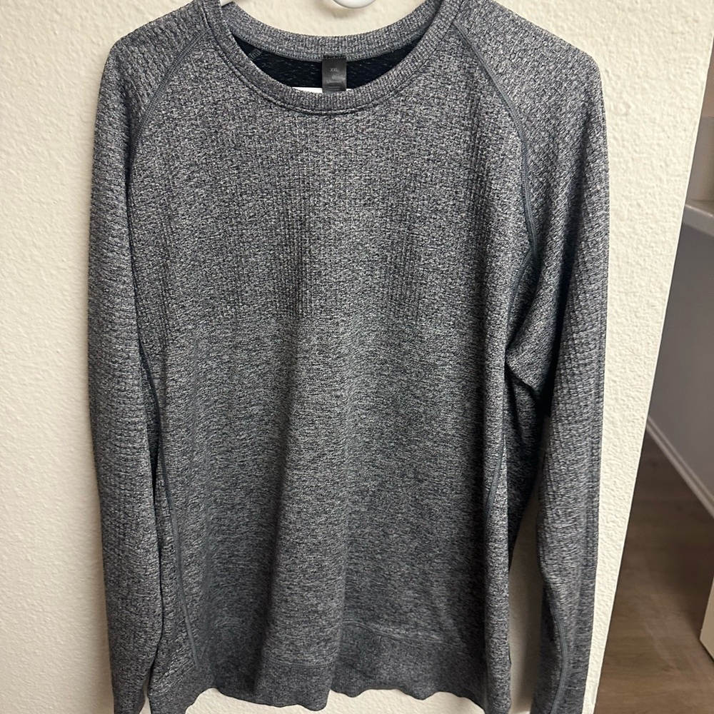 Mens long sleeve shirt!